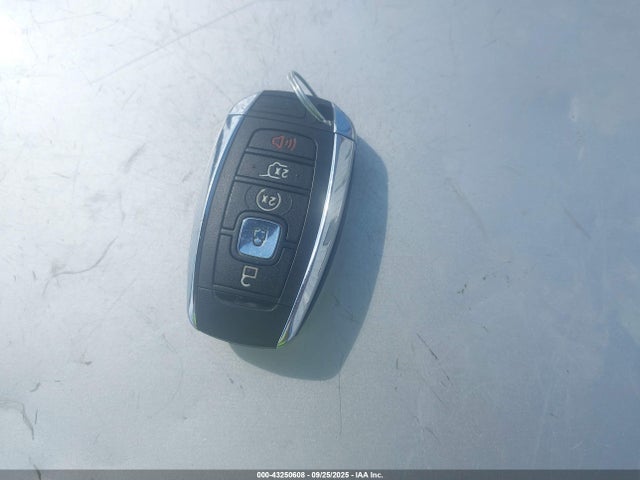 5LMJJ3LT0JEL08050 Lincoln Navigator L Reserve