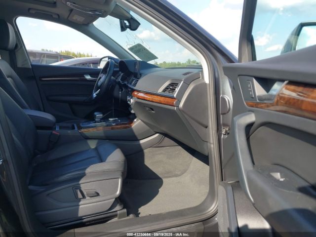 2020 AUDI Q5 WA1ANAFY9L2046728 Photo 4