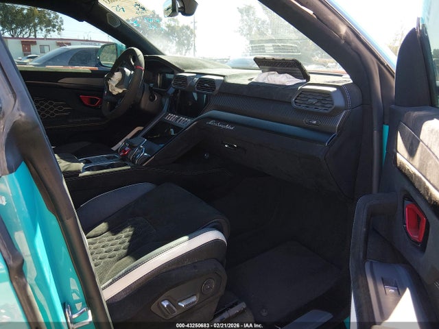 2024 LAMBORGHINI URUS ZPBUC3ZL8RLA35753 Photo 4