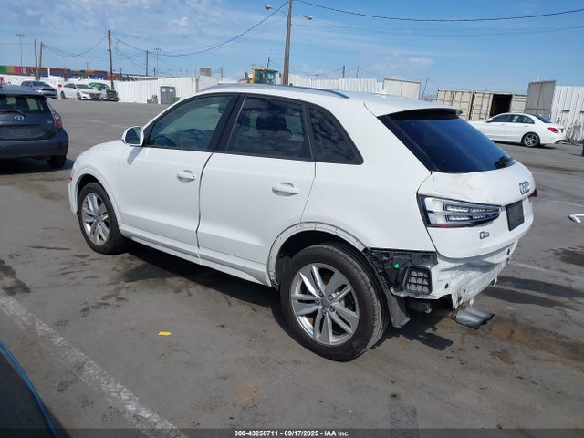 2017 AUDI Q3 WA1BCCFS2HR015921 Photo 2