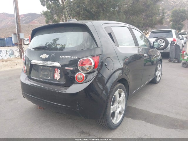 1G1JE6SB3F4124247 Chevrolet LUV