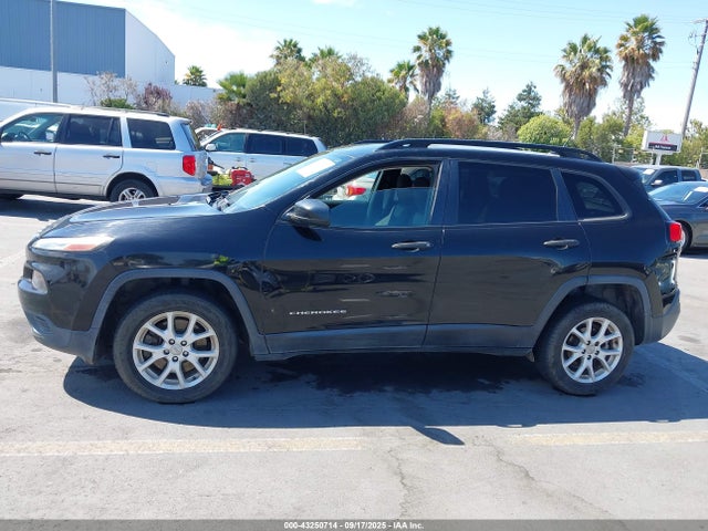 1C4PJLAB4GW222321 Jeep 2016