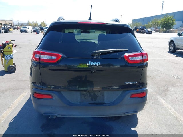 1C4PJLAB4GW222321 Jeep 2016
