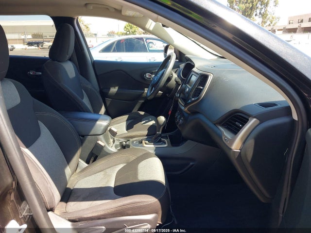 1C4PJLAB4GW222321 Jeep 2016