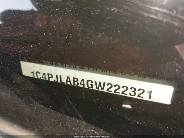 1C4PJLAB4GW222321 Jeep 2016