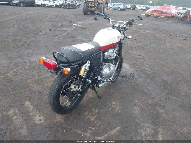 2022 ROYAL ENFIELD MOTORS INT 650 ME3FPN47XNK704124 Photo 3