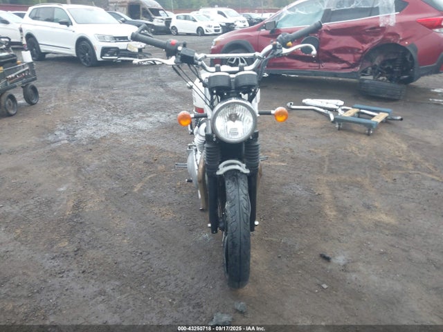 2022 ROYAL ENFIELD MOTORS INT 650 ME3FPN47XNK704124 Photo 4