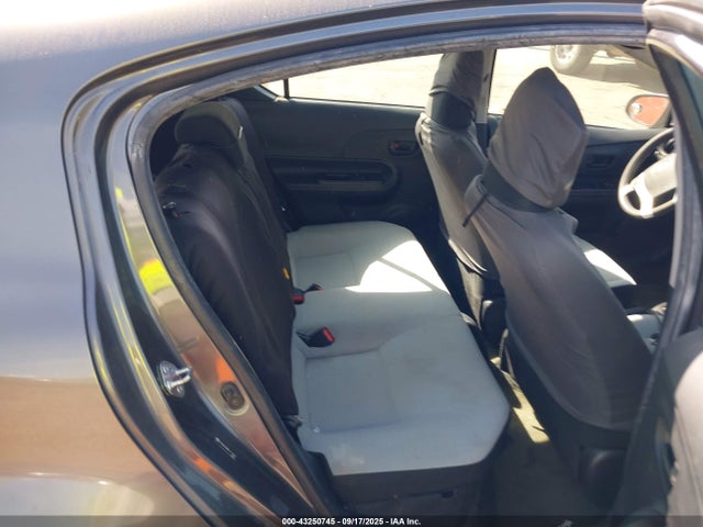 JTDKDTB38F1111002 Toyota 1nz-fxe+1lm