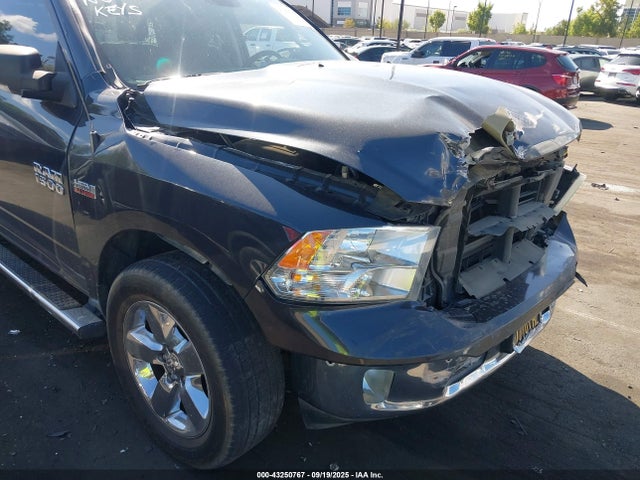 1C6RR6GT9JS232271 RAM 2018