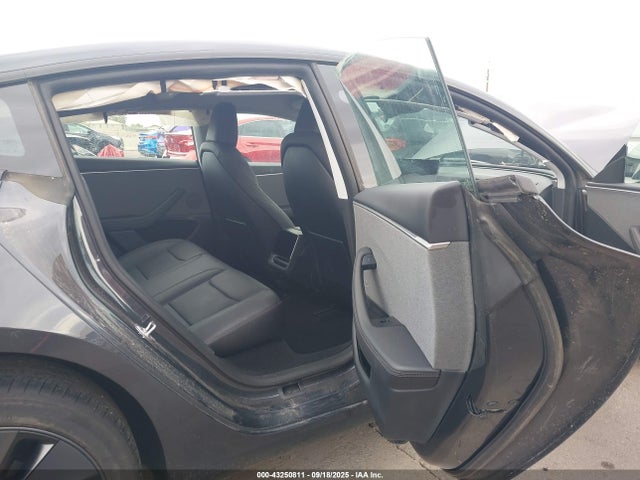 2025 TESLA MODEL 3 5YJ3E1EA1SF916213 Photo 7