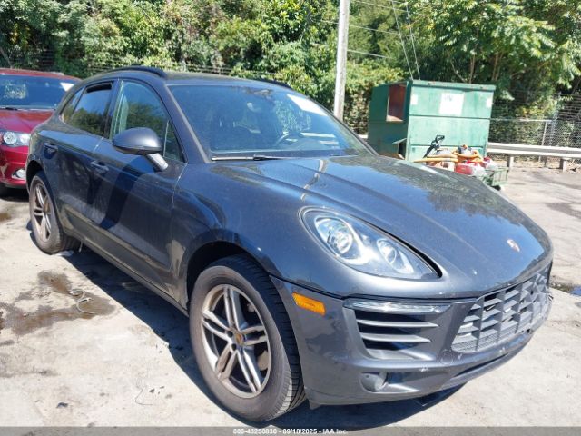 2018 PORSCHE MACAN WP1AA2A52JLB08996 Photo 0