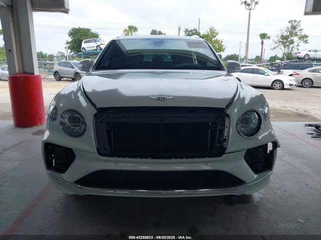 Bentley Dcu 2022 SJAAM2ZV5NC017127 Image 13