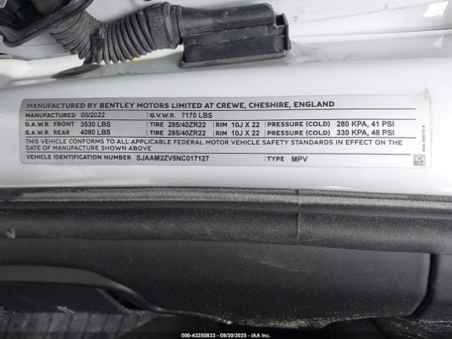 2022 BENTLEY BENTAYGA SJAAM2ZV5NC017127 Photo 8