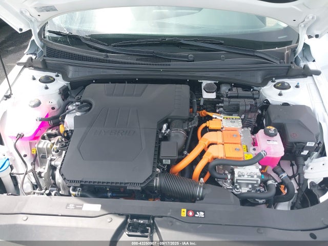 KMHLM4DJXSU167453 Hyundai Elantra Hybrid Blue