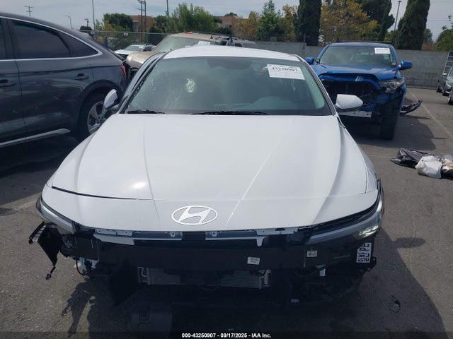 KMHLM4DJXSU167453 Hyundai Elantra Hybrid Blue