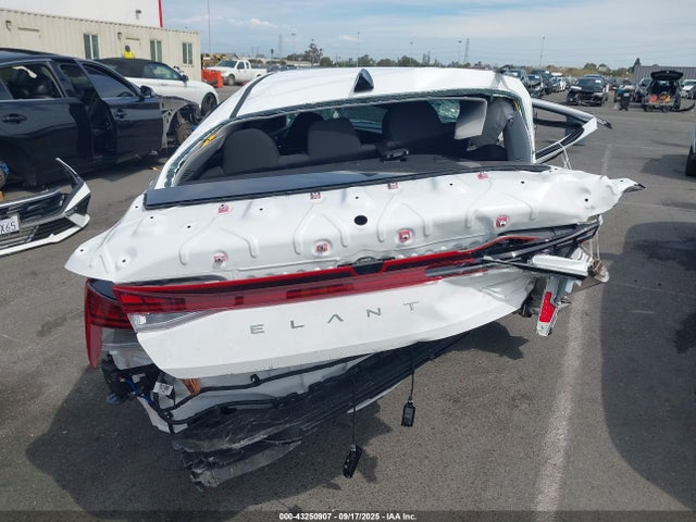 KMHLM4DJXSU167453 Hyundai Elantra Hybrid Blue