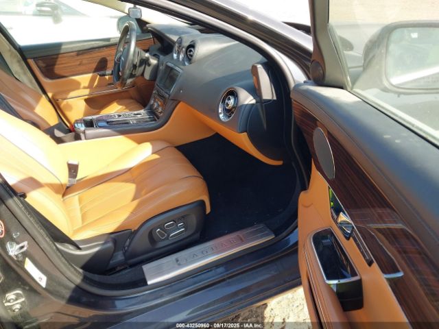 2012 JAGUAR XJ SAJWA2GB6CLV31377 Photo 4