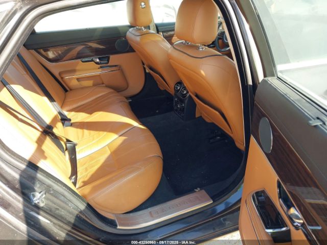 2012 JAGUAR XJ SAJWA2GB6CLV31377 Photo 7