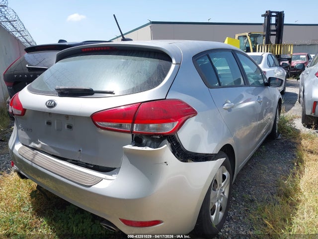 2017 KIA FORTE KNAFK5A81H5680735 Photo 3