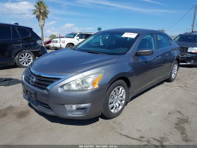 Nissan Altima 2015 1N4AL3AP9FC478035 Image 2