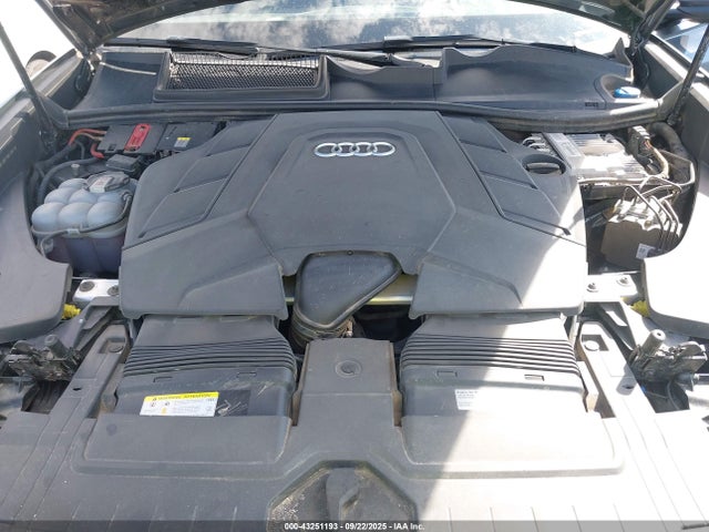 2021 AUDI Q8 WA1EVAF19MD037876 Photo 5
