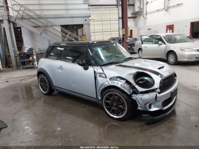 2009 MINI COOPER S WMWMF73519TT99977 Photo 0