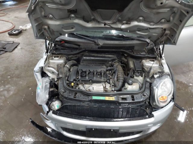 2009 MINI COOPER S WMWMF73519TT99977 Photo 9