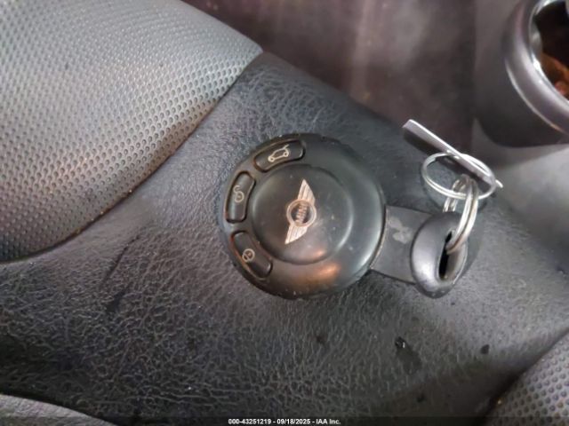 2009 MINI COOPER S WMWMF73519TT99977 Photo 10