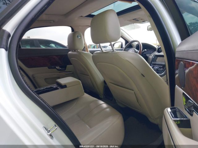 2012 JAGUAR XJ SAJWA1CB1CLV29729 Photo 7