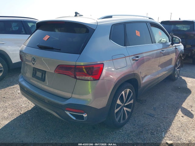 3VVSX7B26RM028814 Volkswagen tsi