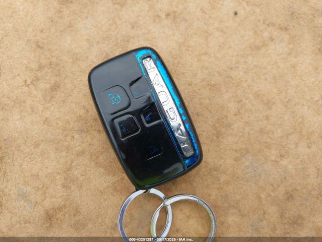 2015 JAGUAR XF SAJWA0FSXFPU75219 Photo 10