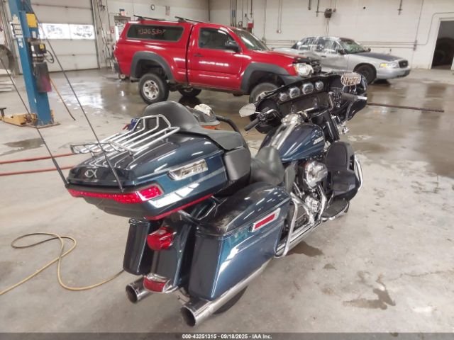 2016 HARLEY-DAVIDSON FLHTK 1HD1KEL13GB683941 Photo 3