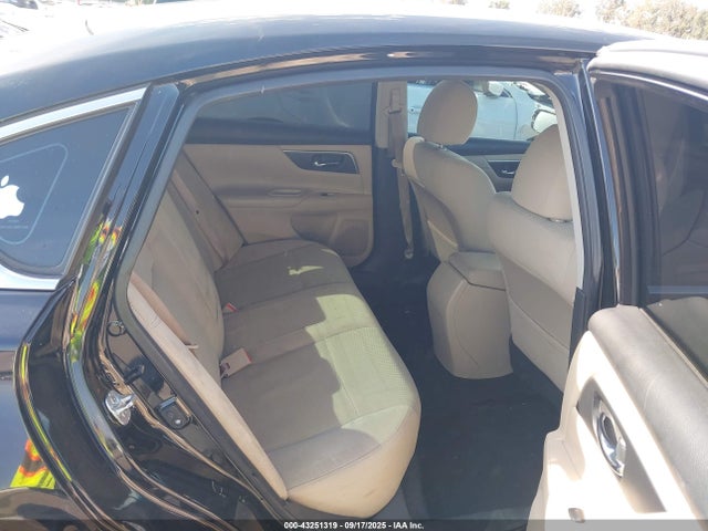 1N4AL3AP8FN877135 Nissan 2015