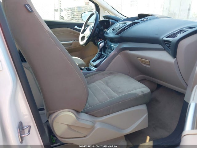 1FADP5AU7FL108253 Ford 2015