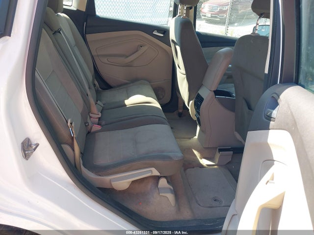 1FADP5AU7FL108253 Ford 2015