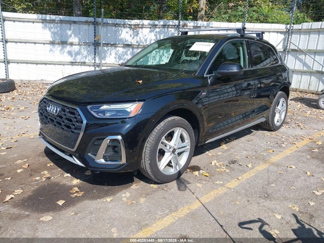 2022 AUDI Q5 WA1E2AFY9N2085235 Photo 1