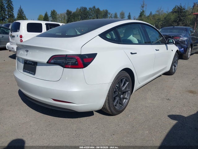 2021 TESLA MODEL 3 5YJ3E1EA5MF098021 Photo 3