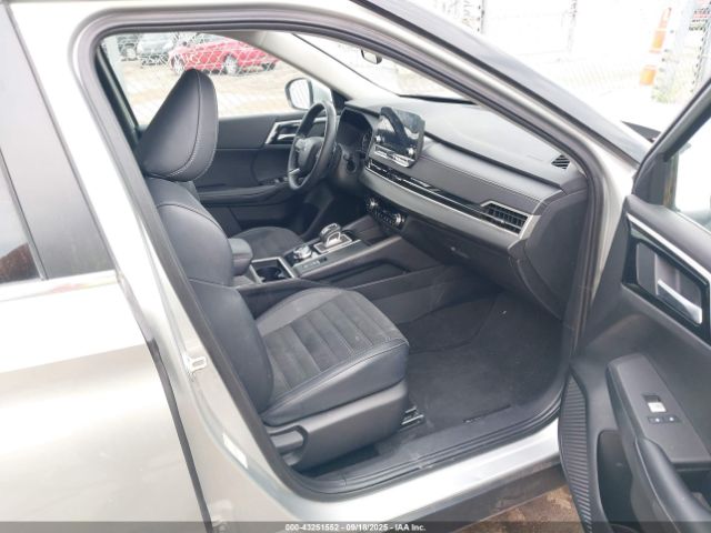 2024 MITSUBISHI OUTLANDER JA4J4VA86RZ039334 Photo 4