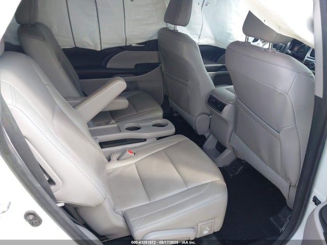 5TDKZRFH4HS517133 Toyota 2gr-fks