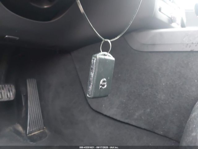 2018 VOLVO XC60 YV4102RK4J1065186 Photo 10