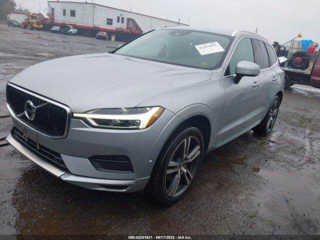 2018 VOLVO XC60 YV4102RK4J1065186 Photo 1