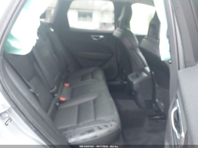 2018 VOLVO XC60 YV4102RK4J1065186 Photo 7