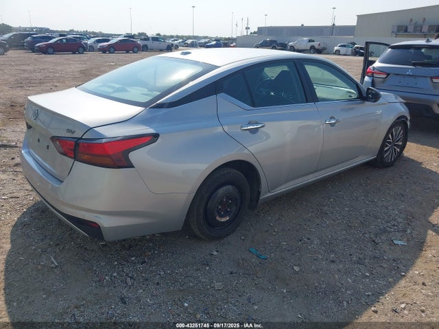 1N4BL4DV2RN302604 Nissan 2024