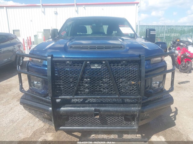 1GC4YME79NF226601 Chevrolet l8t