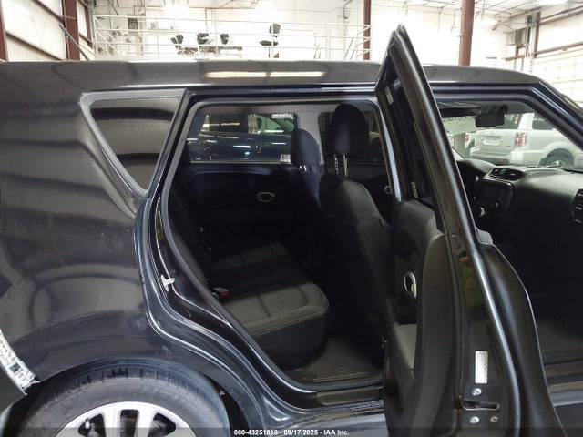KIA g 2018 KNDJP3A52J7902444 Image 8