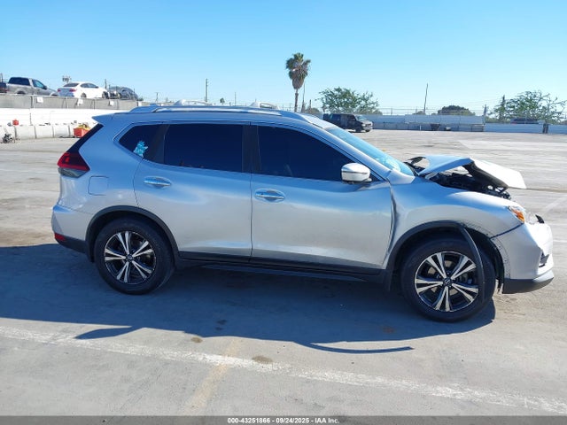 JN8AT2MT0KW264111 Nissan ROGUE SV
