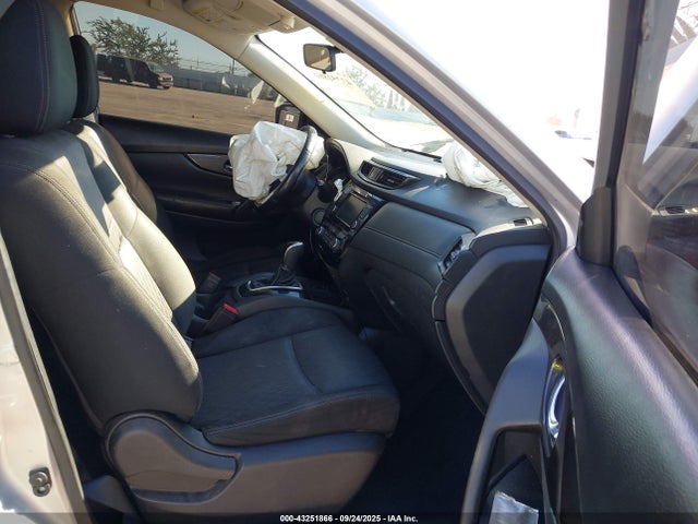 JN8AT2MT0KW264111 Nissan ROGUE SV