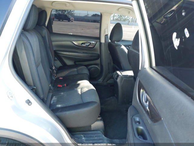 JN8AT2MT0KW264111 Nissan ROGUE SV
