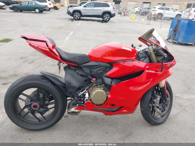 ZDM14BPW6EB017061 Ducati 2014