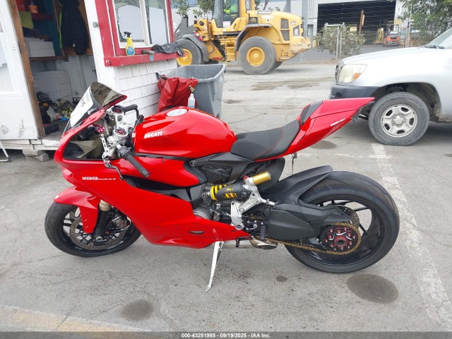 ZDM14BPW6EB017061 Ducati 2014
